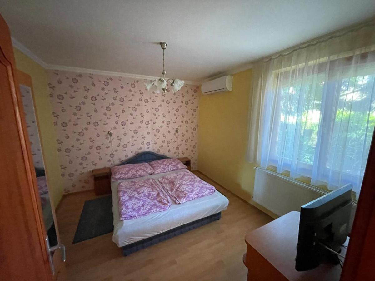 Csillám vendégház Hajduszoboszlo Exterior foto